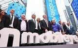 Mobileye celebrates its IPO by ringing the opening bell at the Nasdaq MarketSite, on October 26, 2022. (Michael M. Santiago / GETTY IMAGES NORTH AMERICA / Getty Images via AFP)
