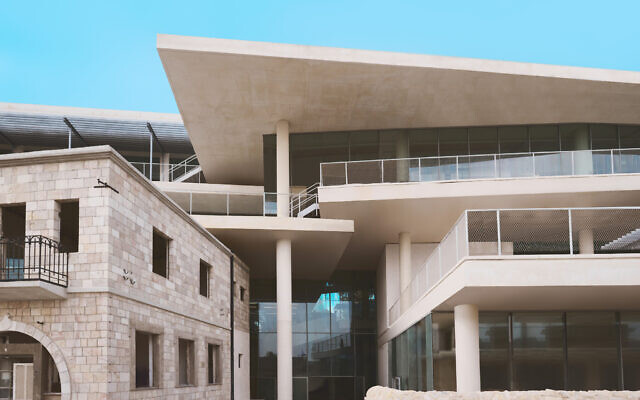 View of the rear entrance to the new Bezalel campus, Jerusalem, January 2023. (Courtesy Dor Kedmi)